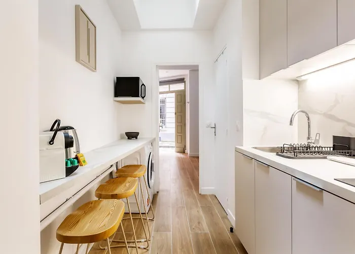 Proche Tour Eiffel *